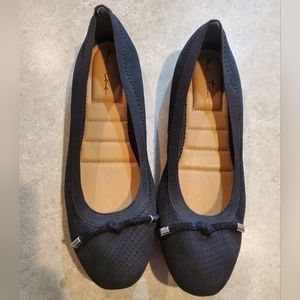 Me too flats, size 8.5